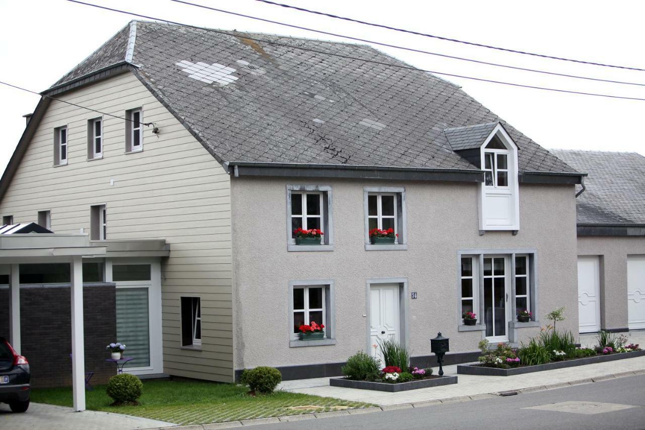 Les Sansonnets Hotel Vaux-sur-Sure Exterior photo